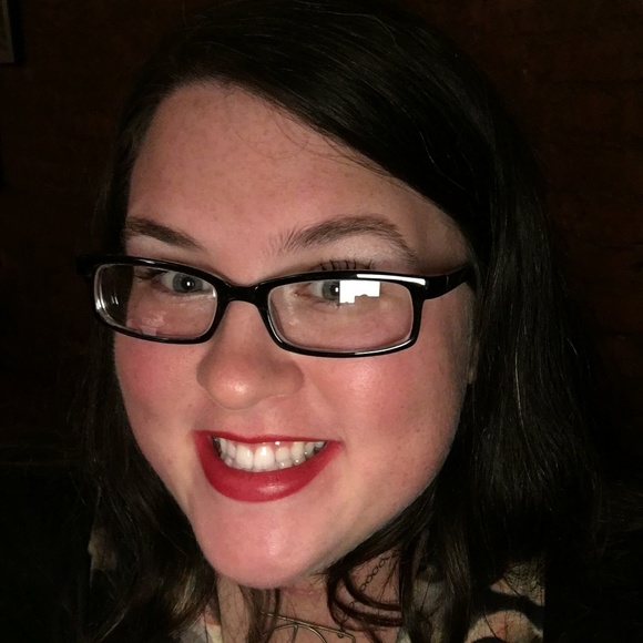 Meet your Posher, Lindsay - Picture 4 of 7